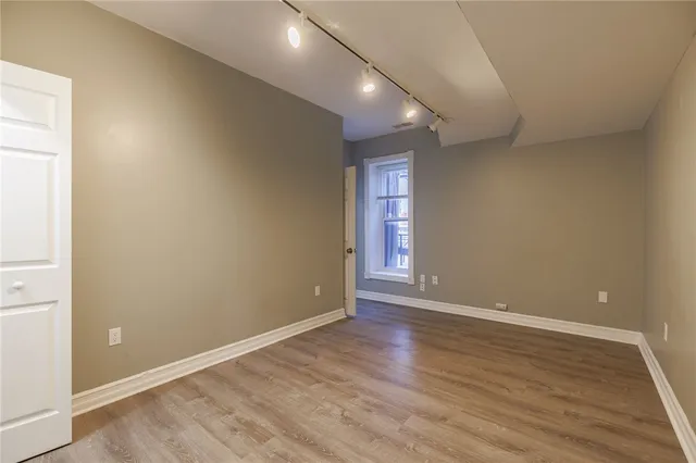 $2,800 | 186 Monroe Avenue, Rochester, NY 14607