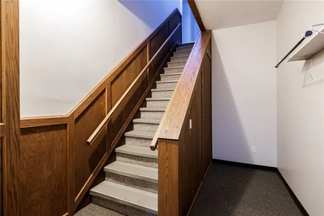 $2,800 | 186 Monroe Avenue, Rochester, NY 14607