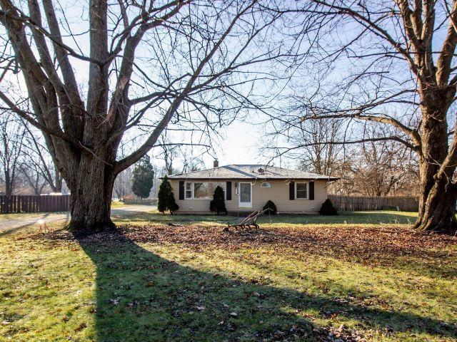 2017 Dunkelberg Road Fort Wayne, IN 46819 - Photo 1 of 20