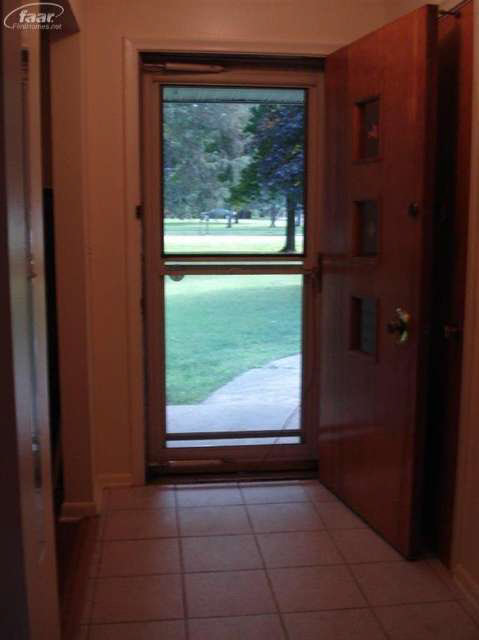 1526 Flushing Road Flushing, MI 48433 - Photo 8 of 19 20416112-7.JPG