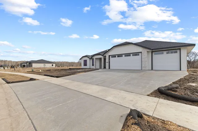 $650,000 | 3674 36th Street South, St. Cloud, MN 56301