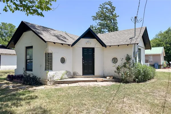 $55,000 | 911 Alice Street, Trinidad, TX 75163
