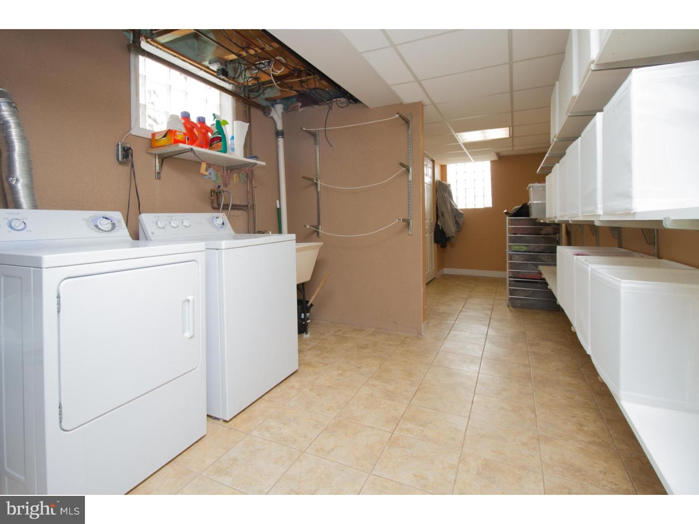 2943 Gelena Road Philadelphia, PA 19152 - Photo 18 of 25 Laundry Room