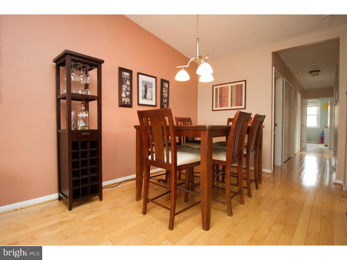 2943 Gelena Road Philadelphia, PA 19152 - Photo 7 of 25 Dining Room