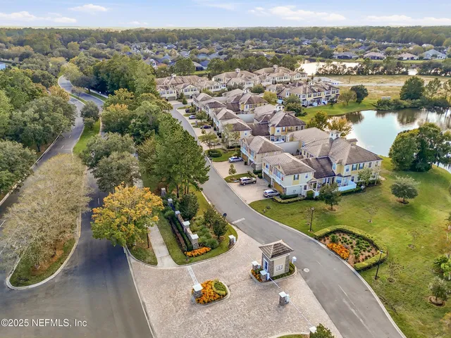 a view of a tennis court