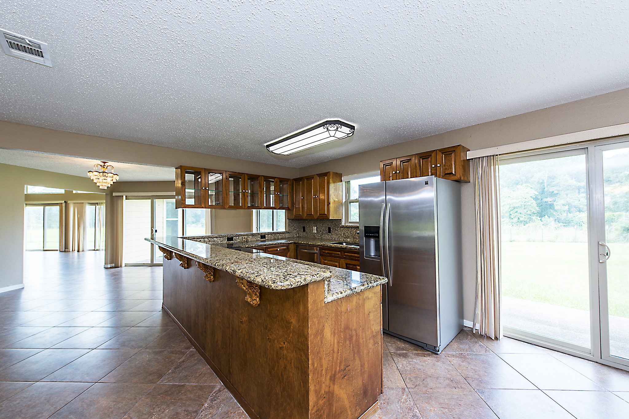 29363 Riley Road Waller, TX 77484 - Photo 8 of 31 Kitchen with views of the backyard.