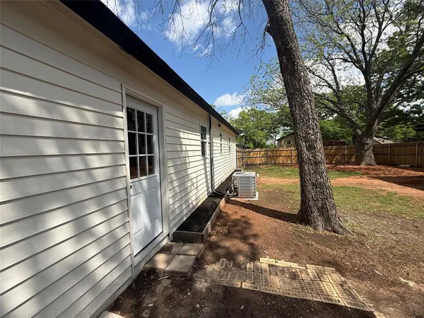 $419,900 | 1200 Walker Drive, Hurst, TX 76053