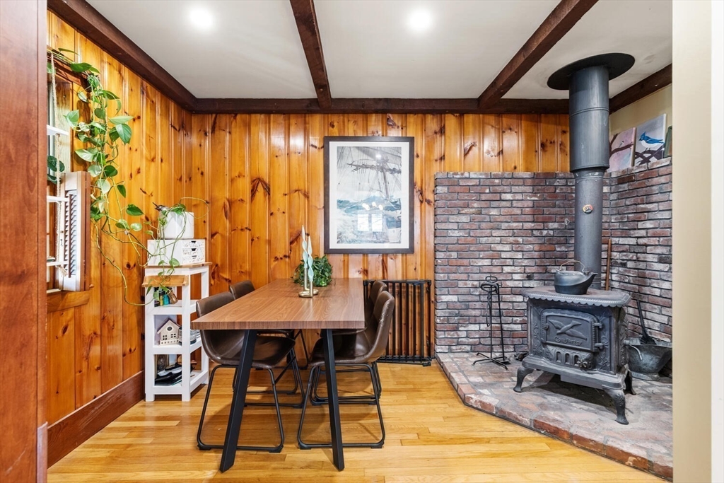 21 Gee Avenue Gloucester, MA 01930 - Photo 10 of 35 a dining room with furniture and window