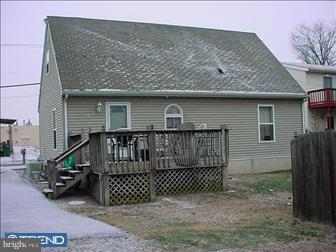 1105 Rosa Avenue Croydon, PA 19021 - Photo 2 of 6 Exterior Back