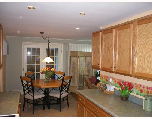11 Friar Tuck Road Warwick, RI 02886 - Photo 3 of 6 Exterior Front. Kitchen/Dining Area