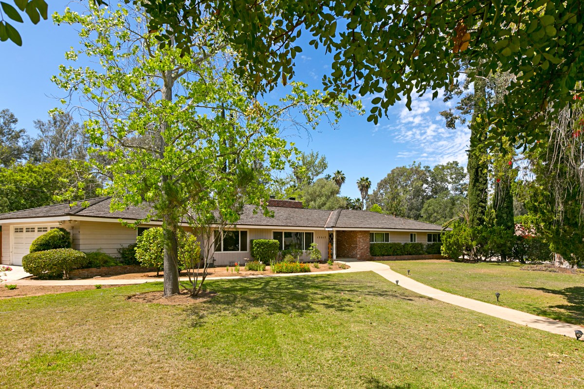 13517 Willow Run Road Poway, CA 92064 - Photo 2 of 16