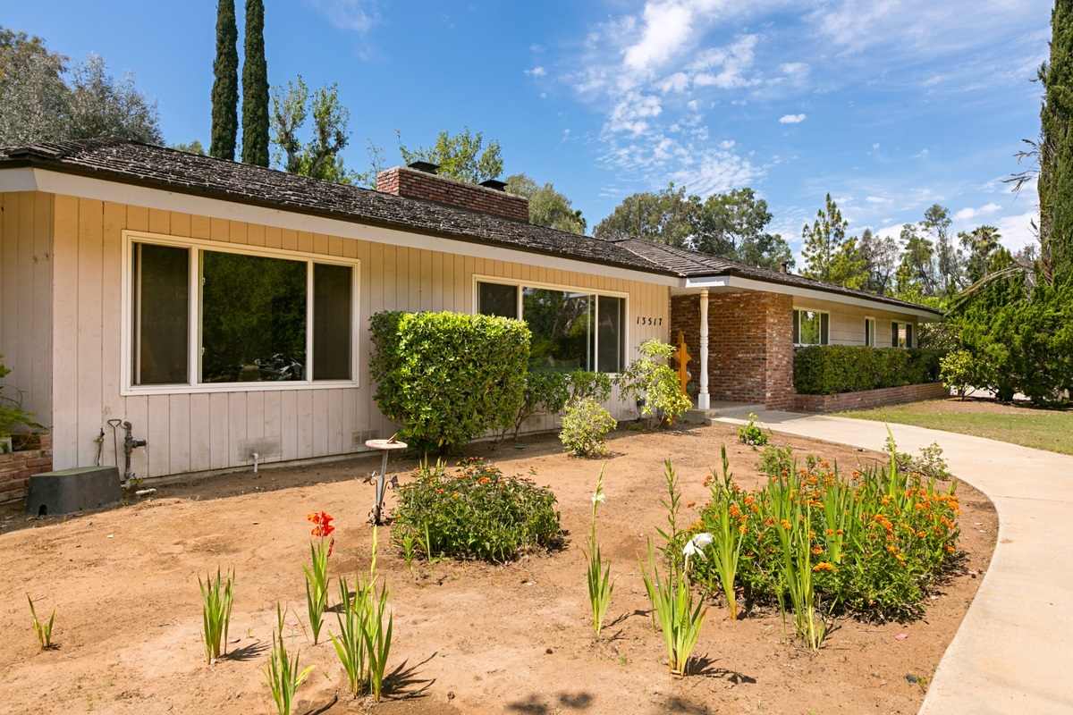 13517 Willow Run Road Poway, CA 92064 - Photo 4 of 16