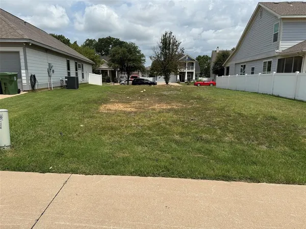$75,000 | 1306 Oakcrest Drive, Providence Village, TX 76227