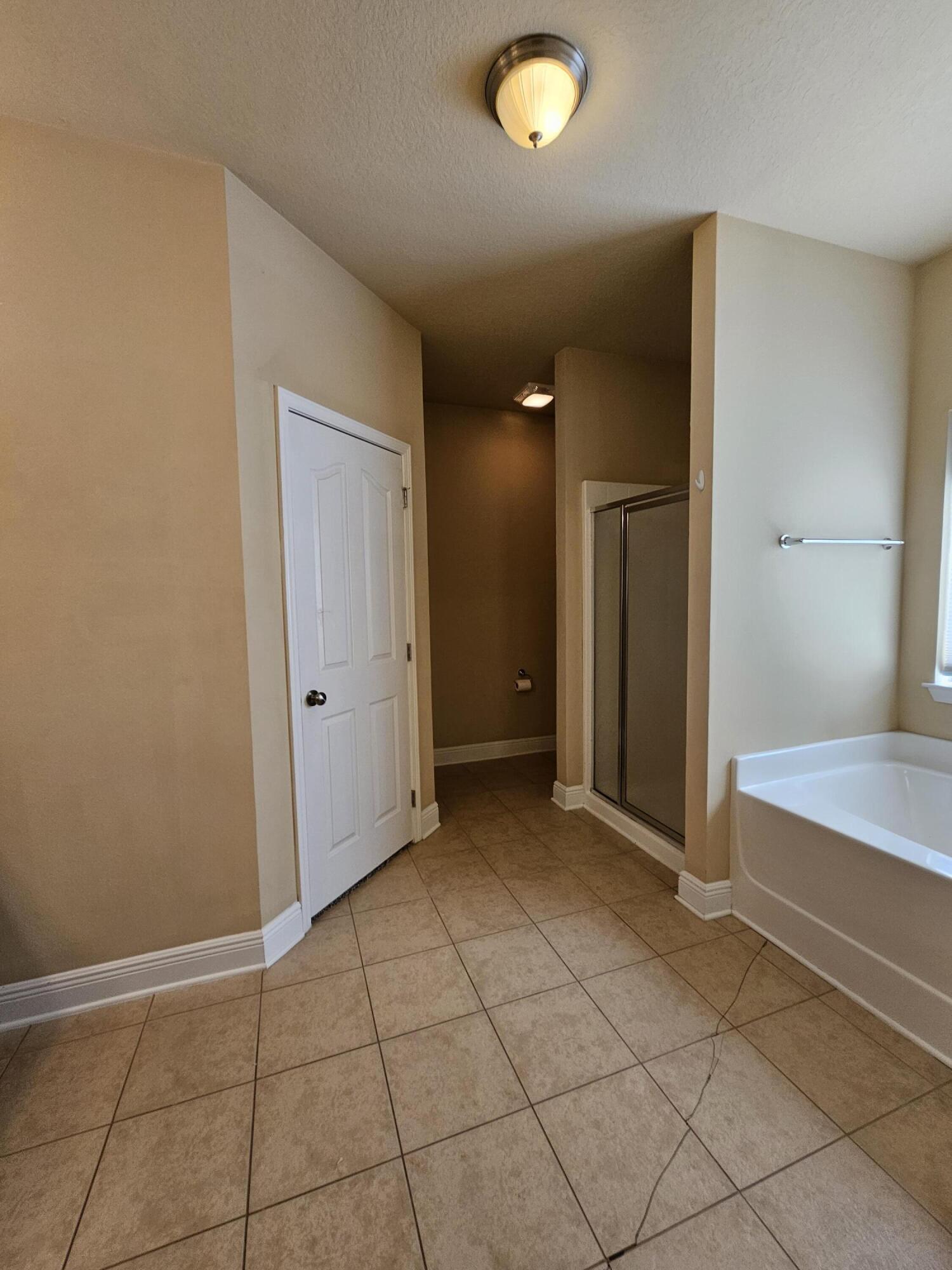 660 Red Fern Road Crestview, FL 32536 - Photo 12 of 22 a view of an empty room and window