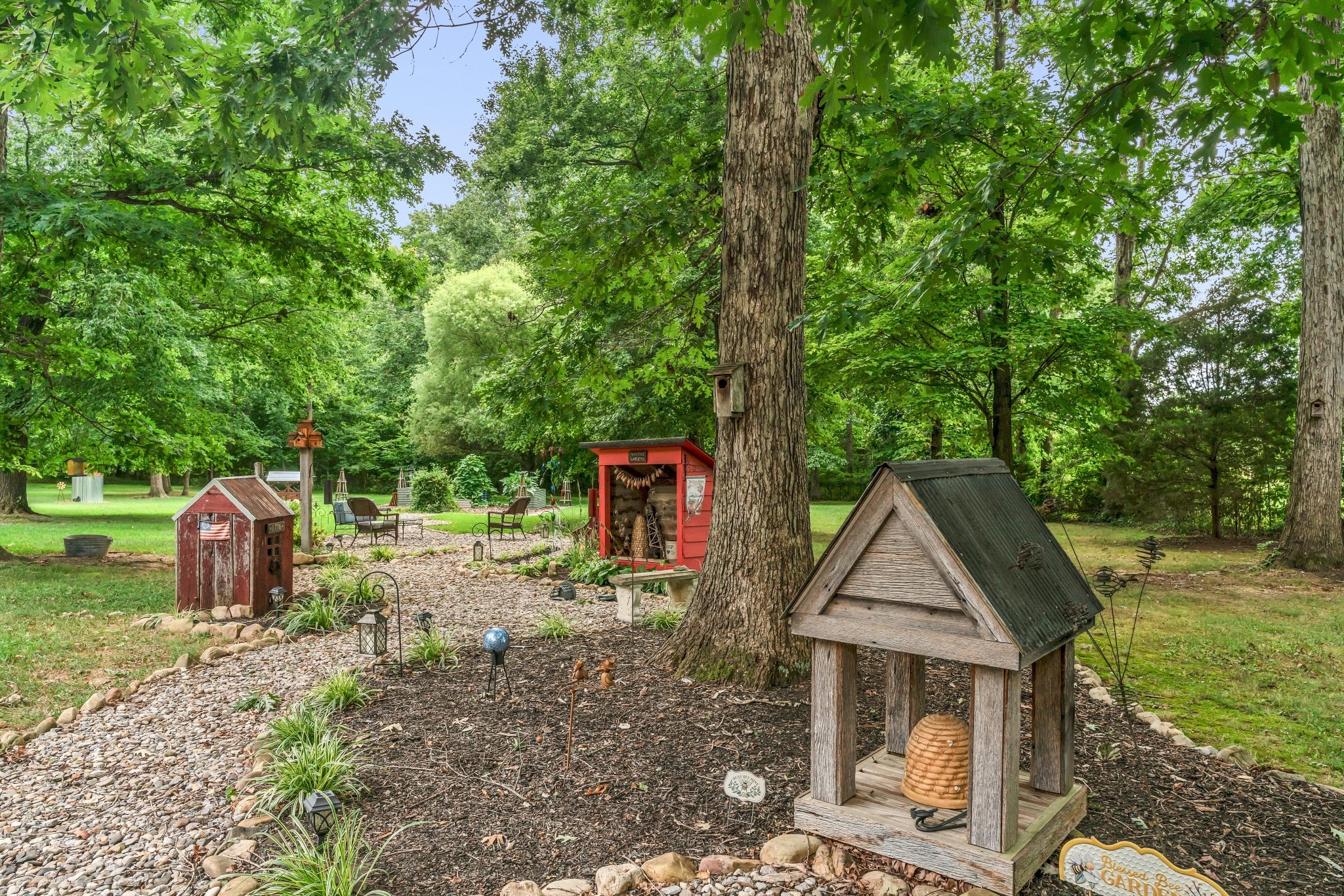 7197 Highland Road Portland, TN 37148 - Photo 52 of 92 a front view of a house with garden