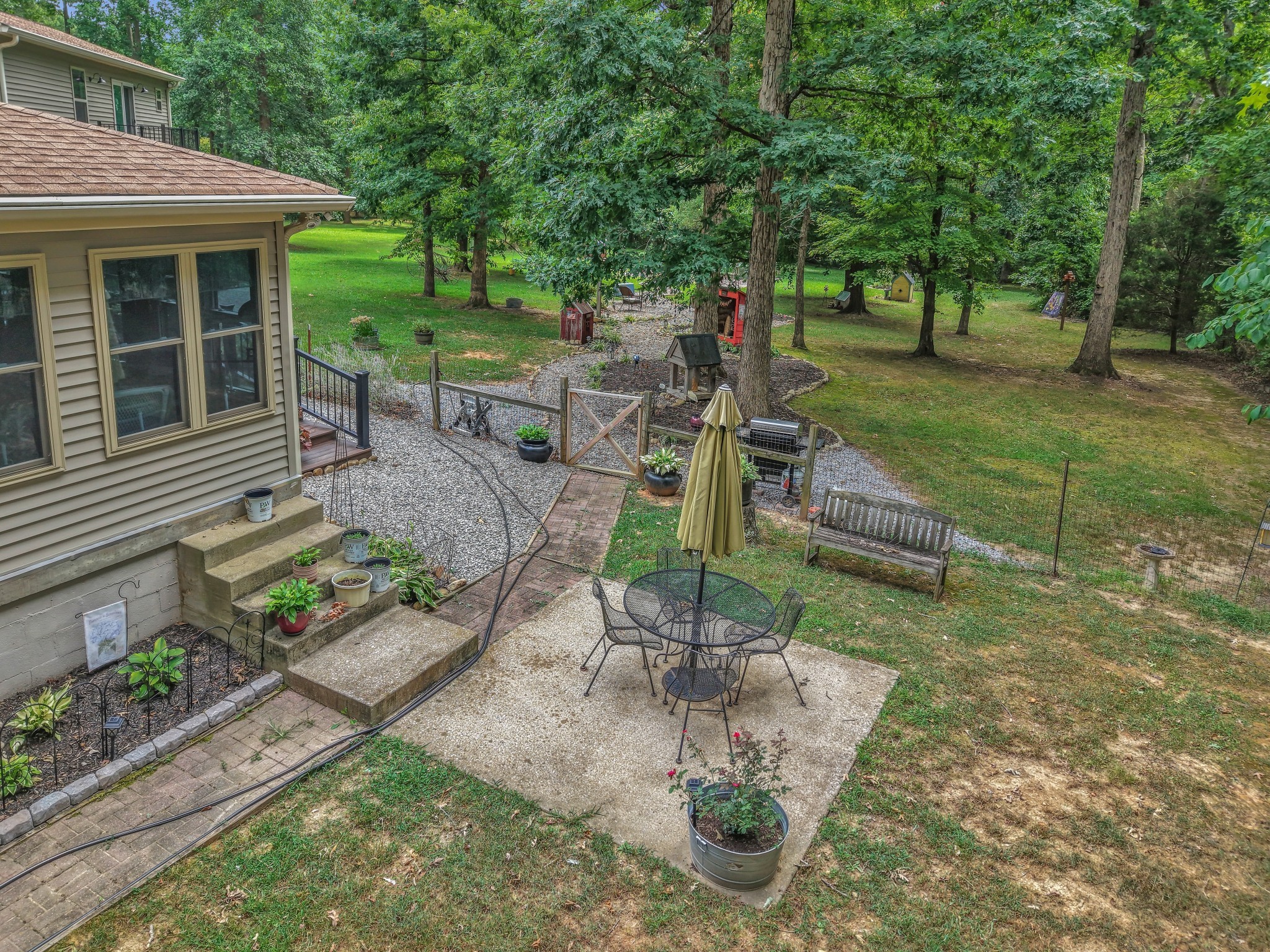 7197 Highland Road Portland, TN 37148 - Photo 86 of 92 a view of a backyard with sitting area