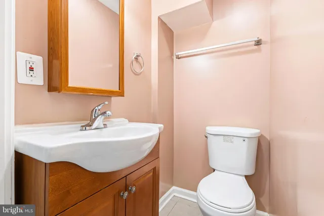 $289,900 | 7713 Burnside Road, Landover, MD 20785