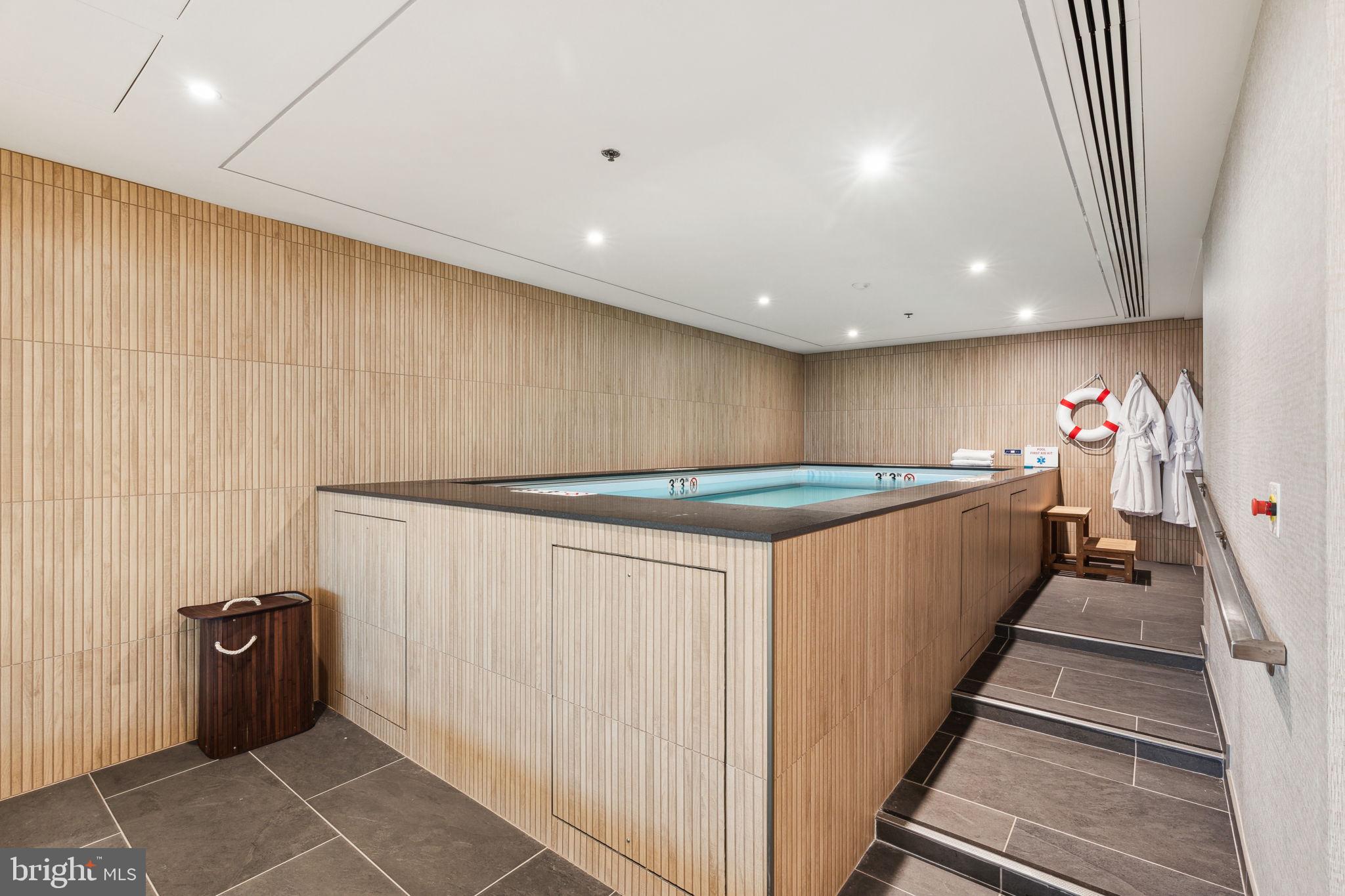 50 South 16th Street, Unit 5306 Philadelphia, PA 19103 - Photo 38 of 40