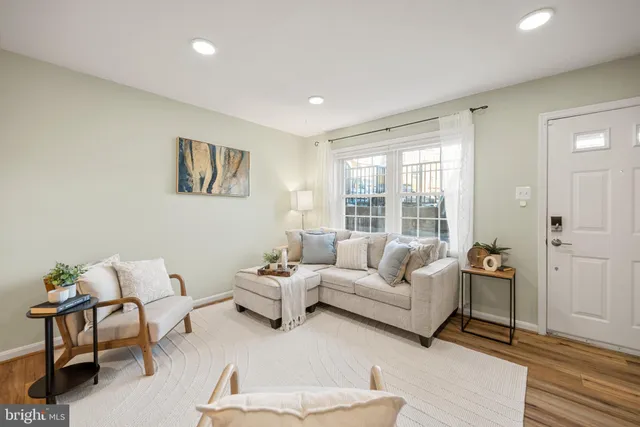 $540,000 | 148 North Bedford Street, Unit C, Arlington, VA 22201