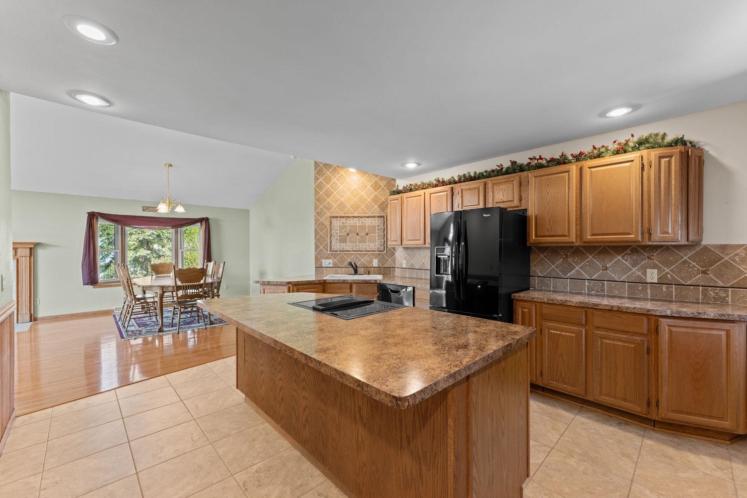 1827 Huntington Park Drive Reedsburg, WI 53959 - Photo 18 of 38