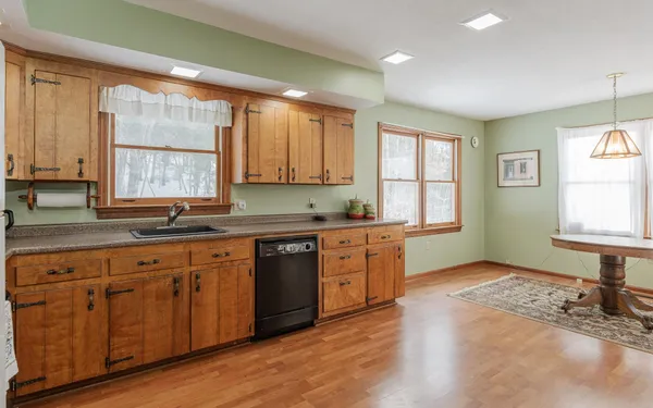 $549,000 | 521 County Road, Walpole, NH 03608