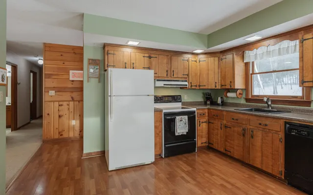 $599,000 | 521 County Road, Walpole, NH 03608