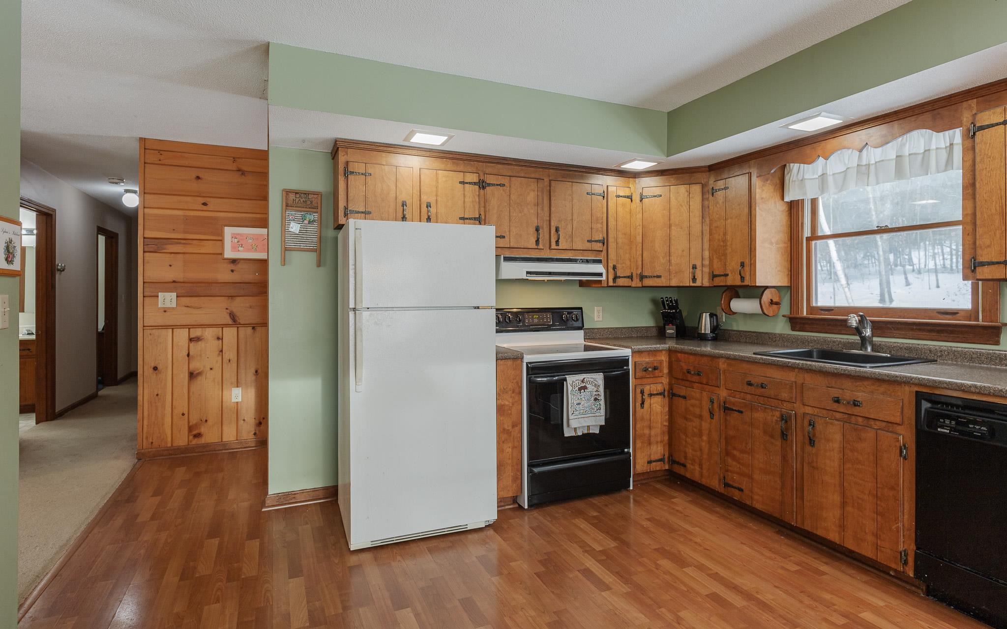 521 County Road Walpole, NH 03608 - Photo 16 of 38