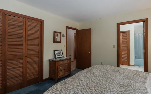 $549,000 | 521 County Road, Walpole, NH 03608