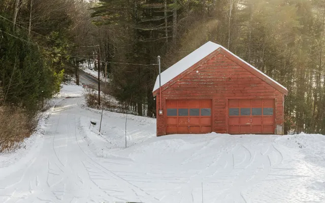 $599,000 | 521 County Road, Walpole, NH 03608