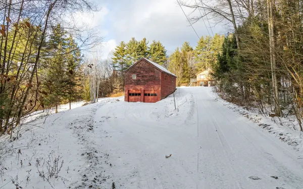 $549,000 | 521 County Road, Walpole, NH 03608