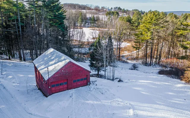 $599,000 | 521 County Road, Walpole, NH 03608