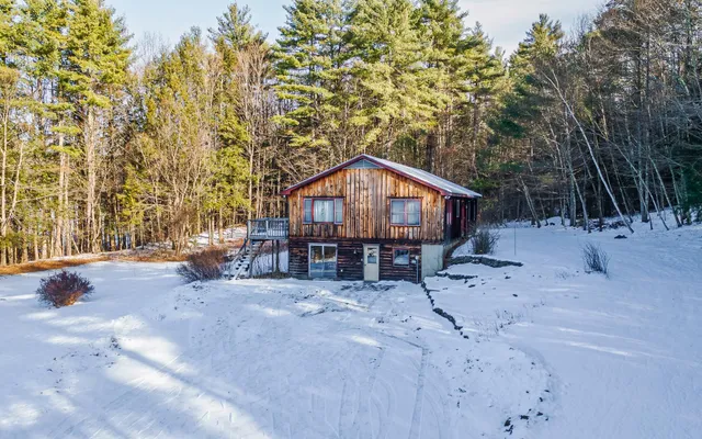 $599,000 | 521 County Road, Walpole, NH 03608