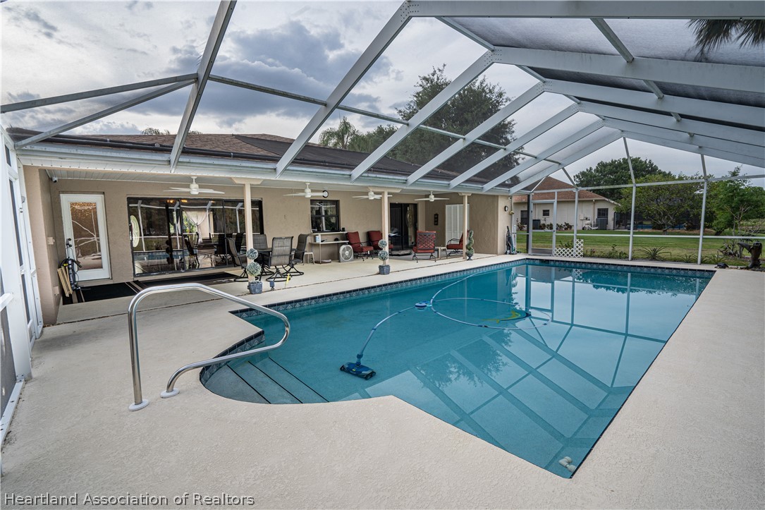 5720 Thunder Road Sebring, FL 33876 - Photo 4 of 33 Gallery Image 4