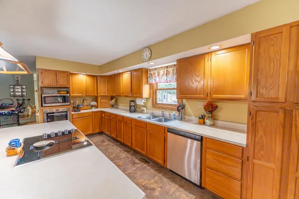 $474,000 | 15023 East McNeal Road, Monroe Center, IL 61052