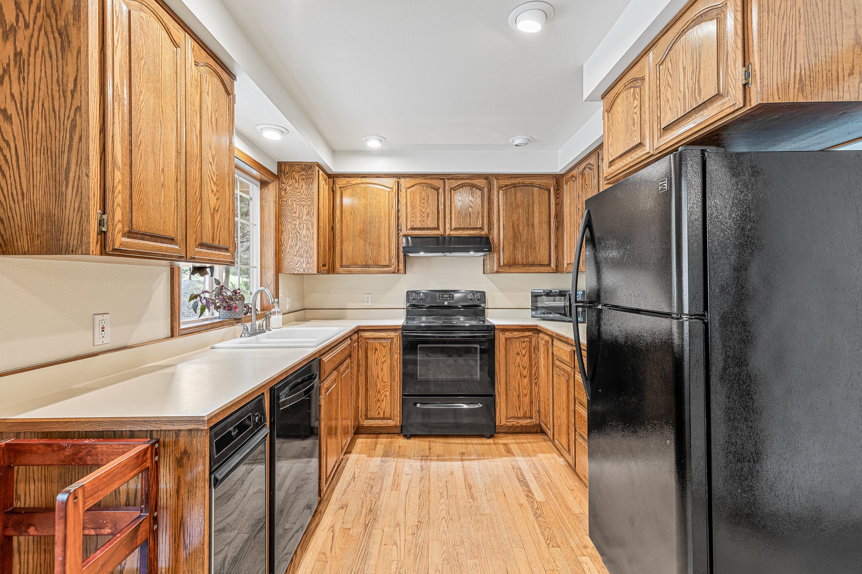 3142 Anderson Creek Road Talent, OR 97540 - Photo 9 of 46 Kitchen