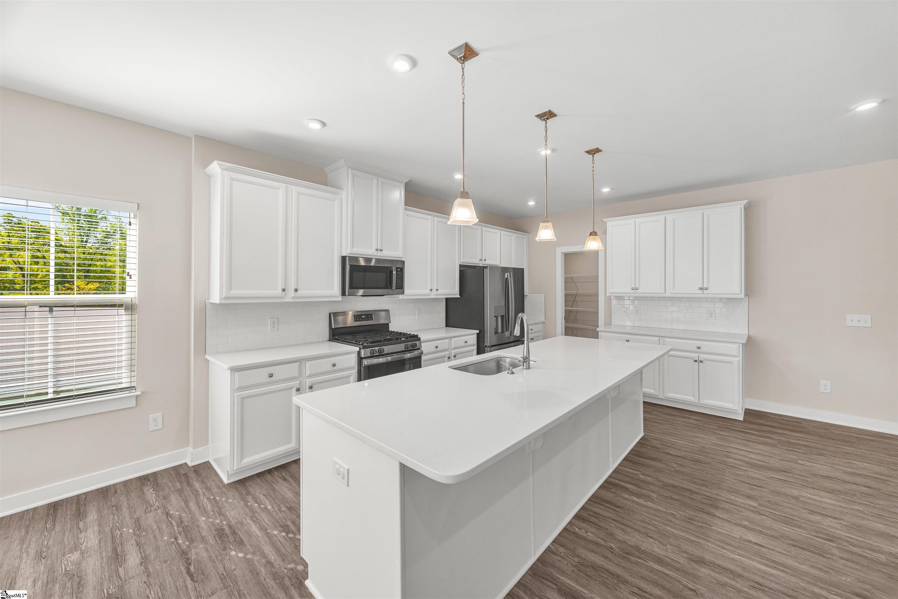 11 Ute Lane Greenville, SC 29607 - Photo 7 of 24 Gallery Image 7