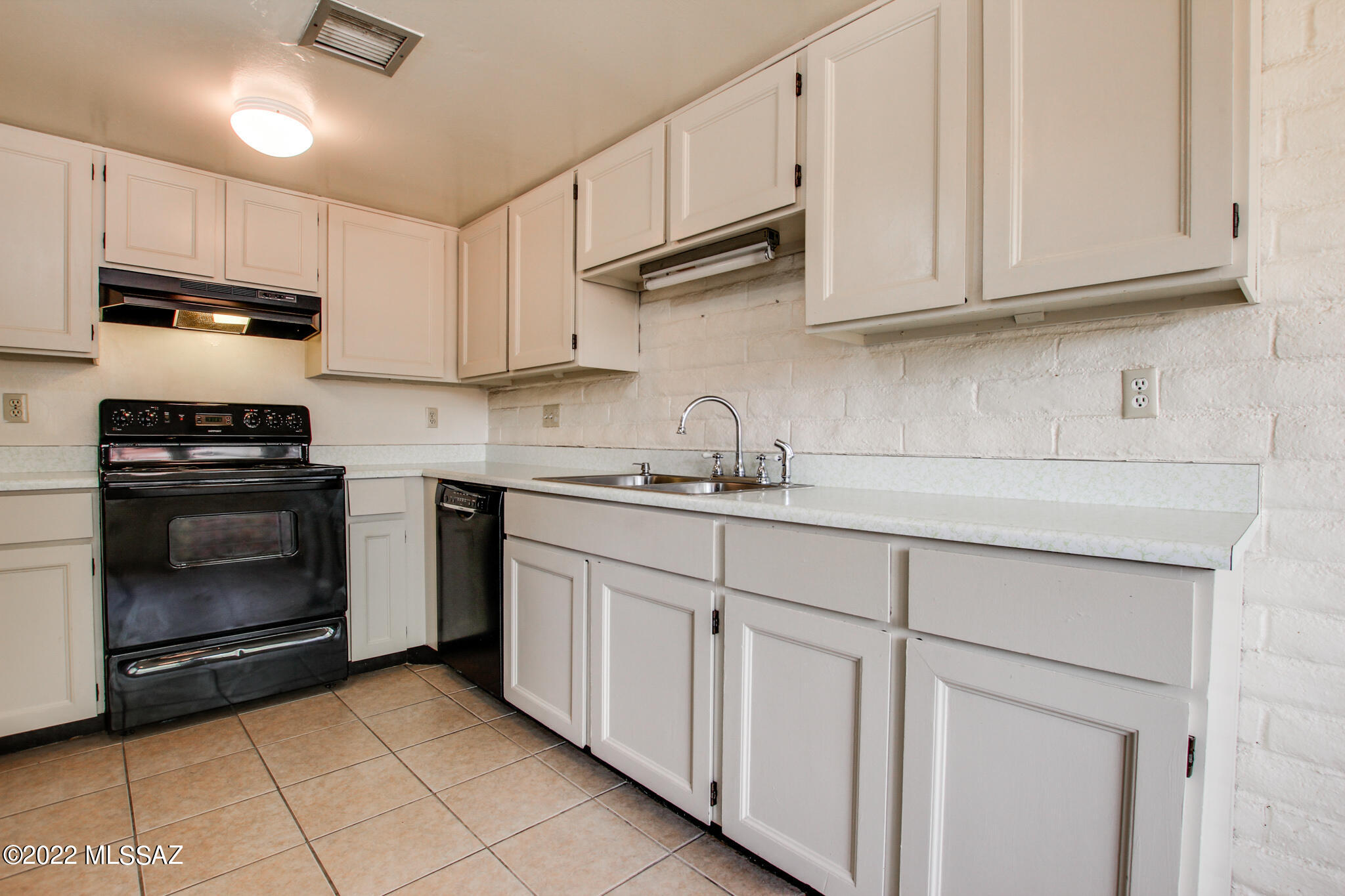 6004 East Grant Road Tucson, AZ 85712 - Photo 16 of 22