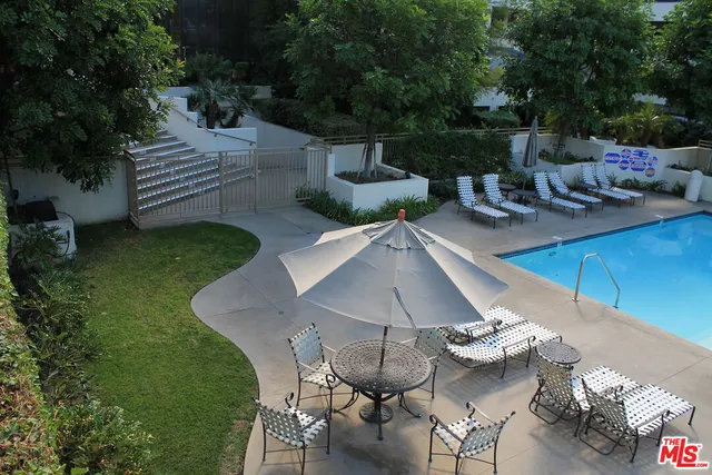 a view of building exterior