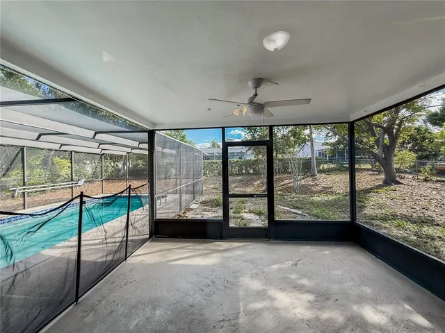 $243,700 | 5364 Deltona Boulevard, Spring Hill, FL 34606