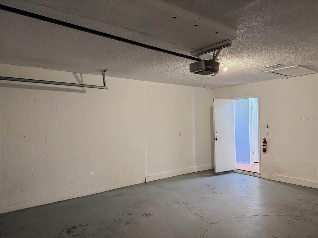 5364 Deltona Boulevard Spring Hill, FL 34606 - Photo 33 of 36