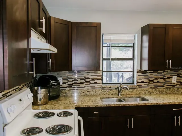 $243,700 | 5364 Deltona Boulevard, Spring Hill, FL 34606