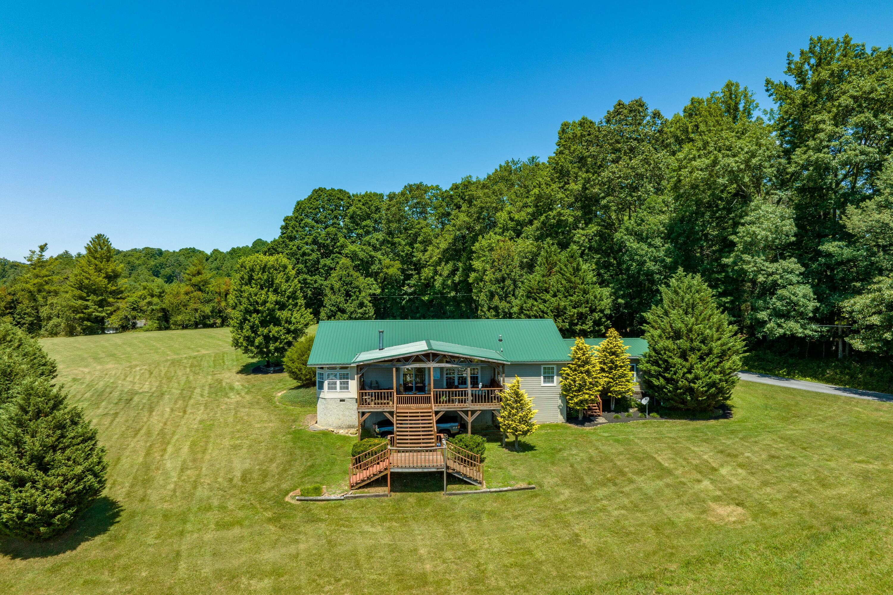 162 Moody Road Butler, TN 37640 - Photo 16 of 72 162 Moody Rd (23 of 96)