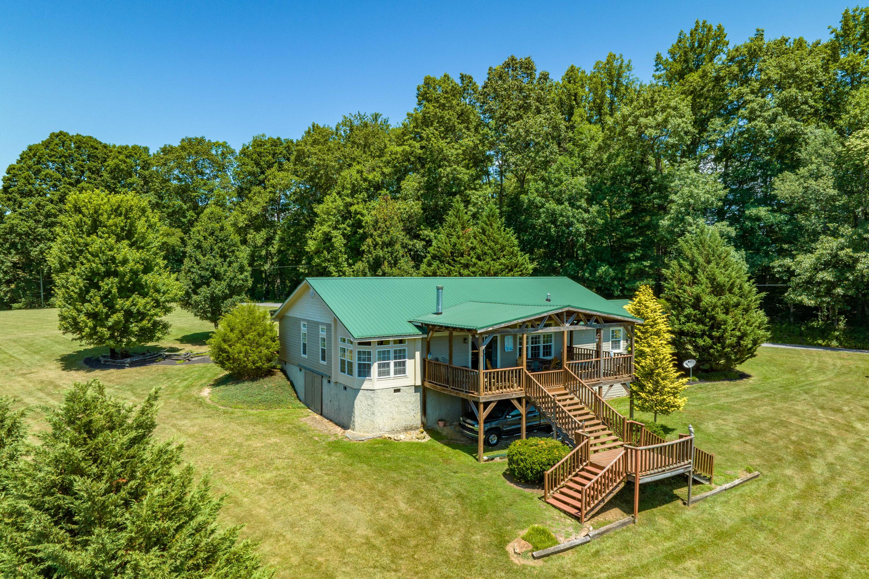 162 Moody Road Butler, TN 37640 - Photo 18 of 72 162 Moody Rd (25 of 96)