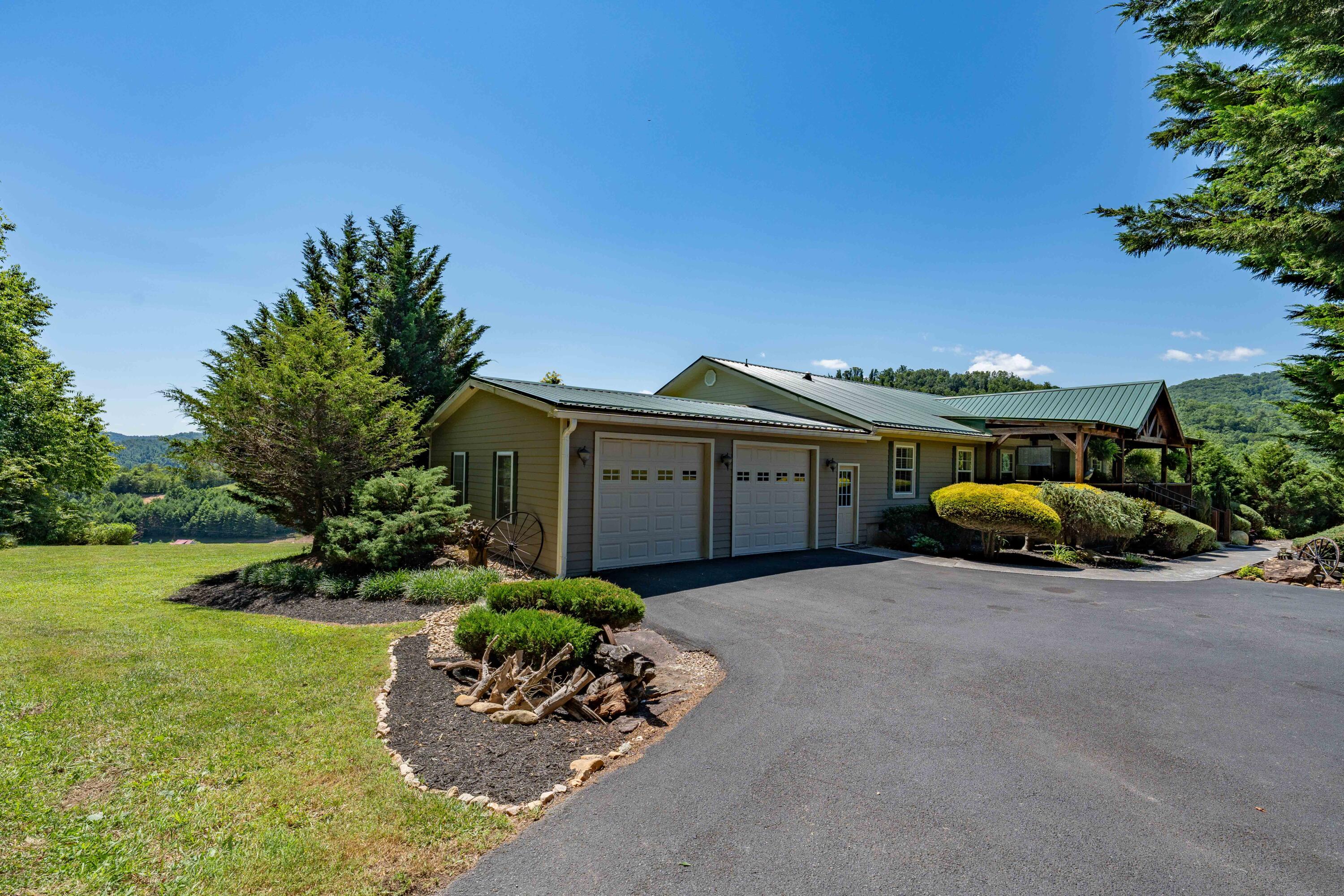 162 Moody Road Butler, TN 37640 - Photo 19 of 72 162 Moody Rd (27 of 96)