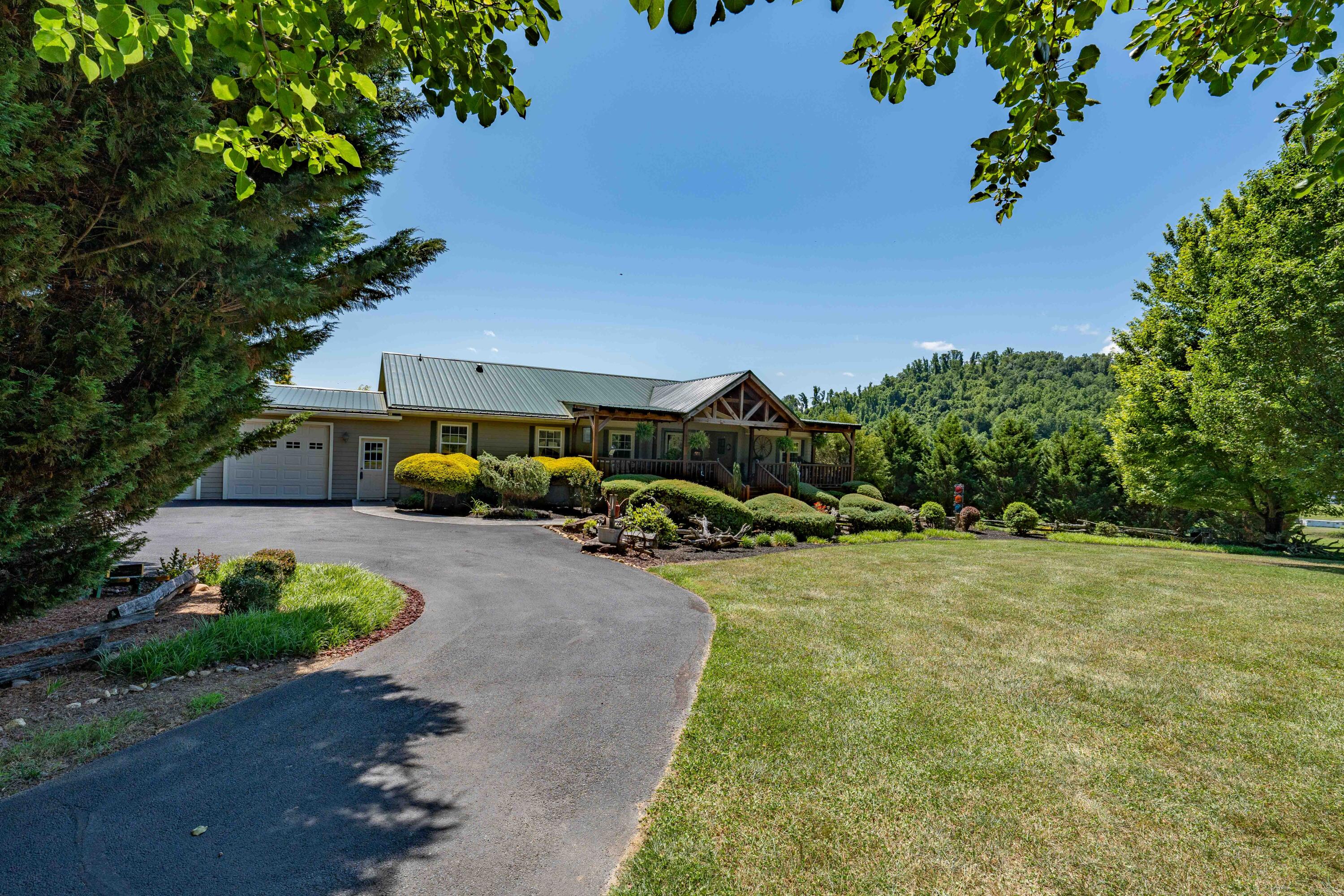 162 Moody Road Butler, TN 37640 - Photo 20 of 72 162 Moody Rd (28 of 96)