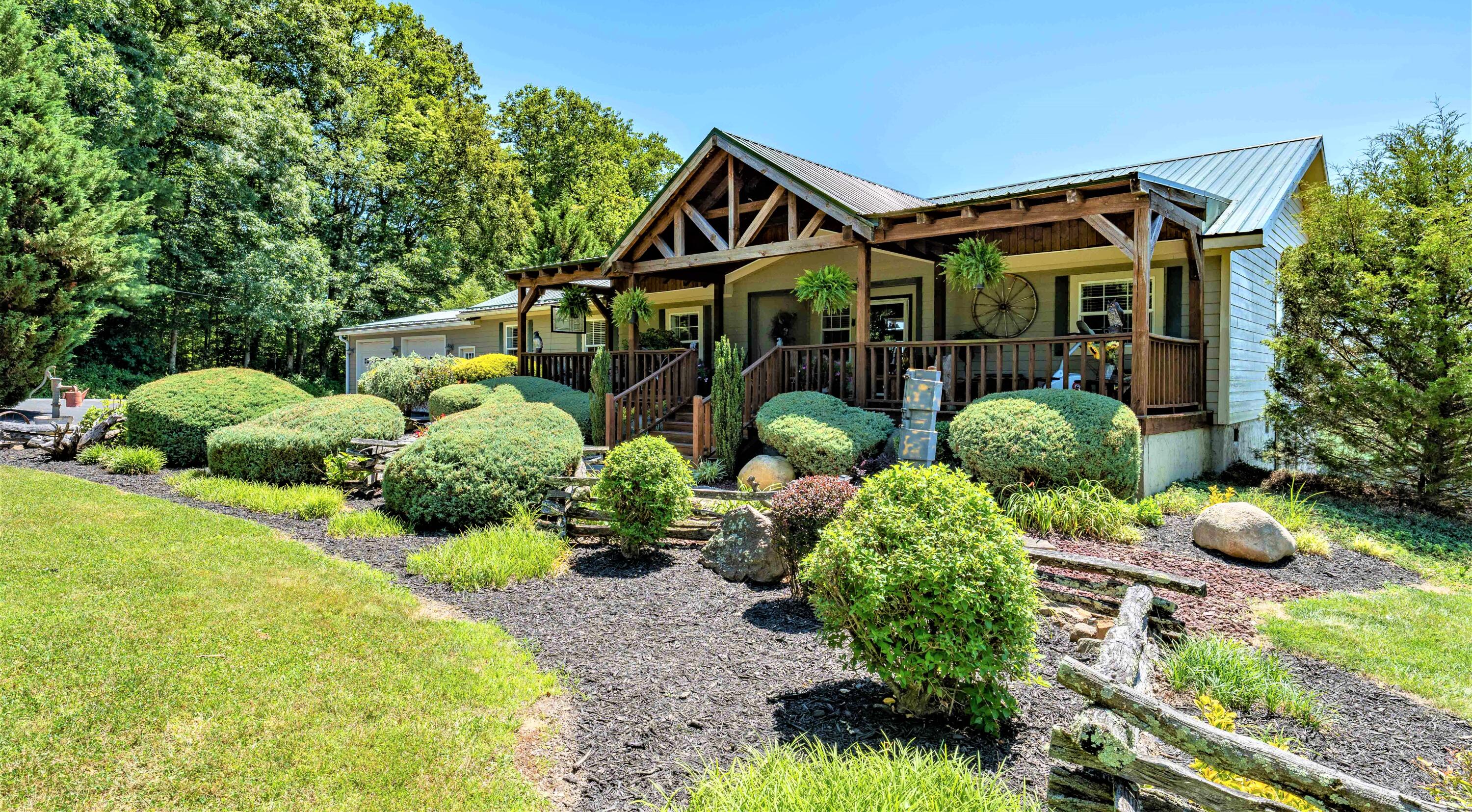 162 Moody Road Butler, TN 37640 - Photo 21 of 72 162 Moody Rd (30 of 96) (2)