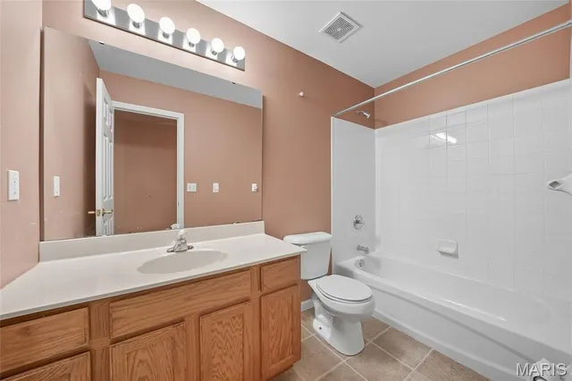 $485,000 | 345 Palisades Ridge Court, Eureka, MO 63025