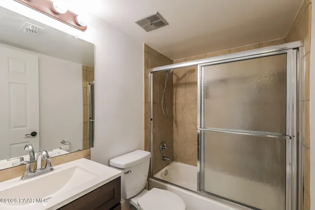 $1,149 | 1810 East Blacklidge Drive, Unit 4, Tucson, AZ 85719