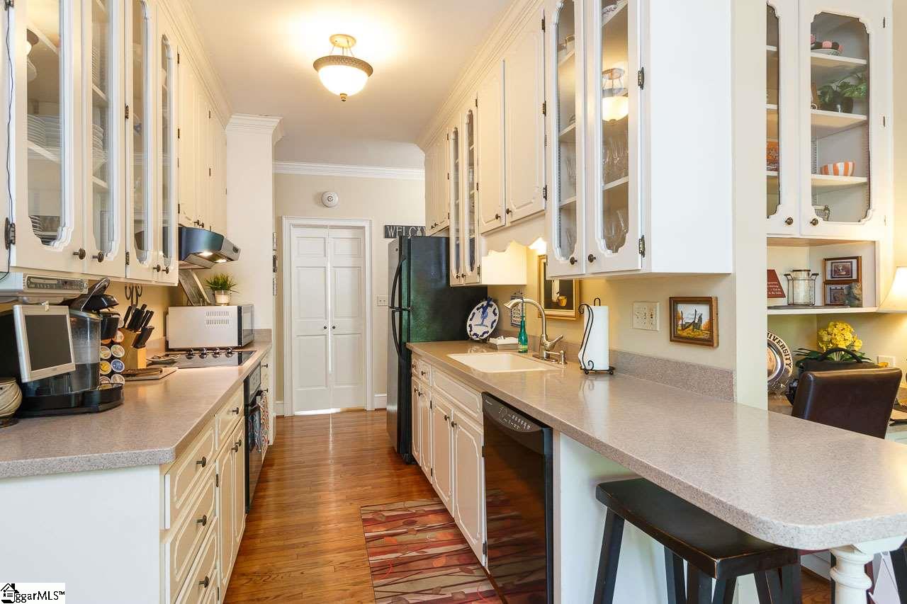 205 Woodbluff Road Laurens, SC 29360 - Photo 6 of 29 Gallery Image 6