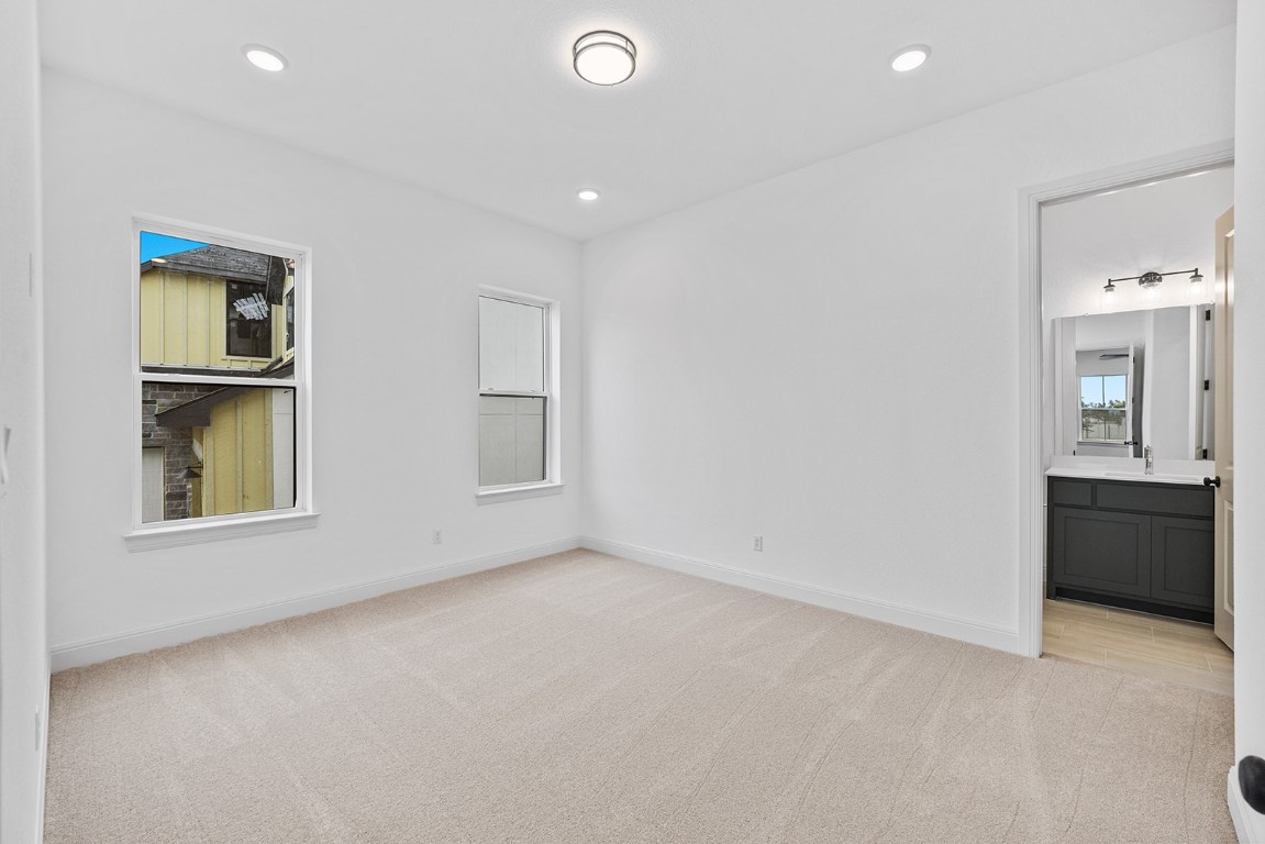 2000 Crimson Sunset Drive Georgetown, TX 78628 - Photo 25 of 34